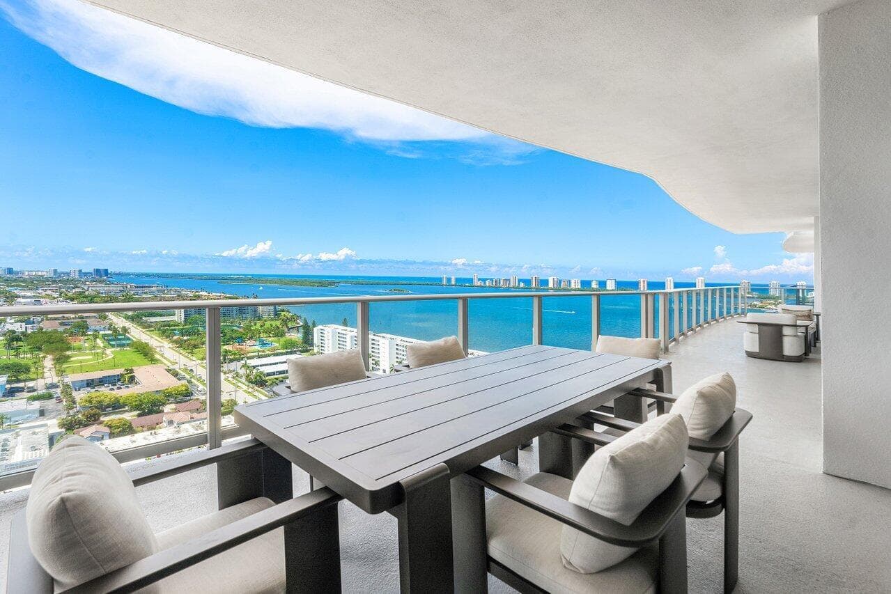 220 Lake Shore Drive 2109 photo 9