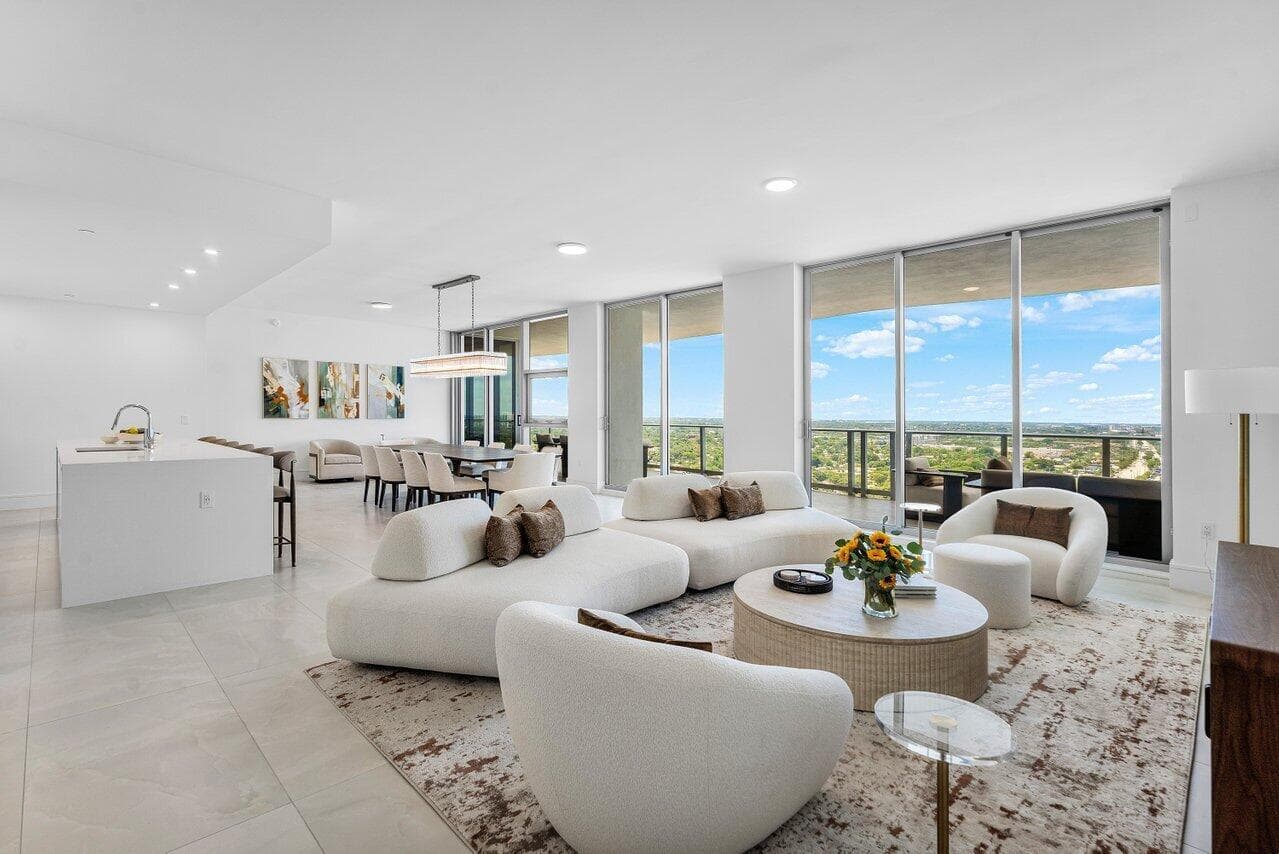 220 Lake Shore Drive 2109 photo 4