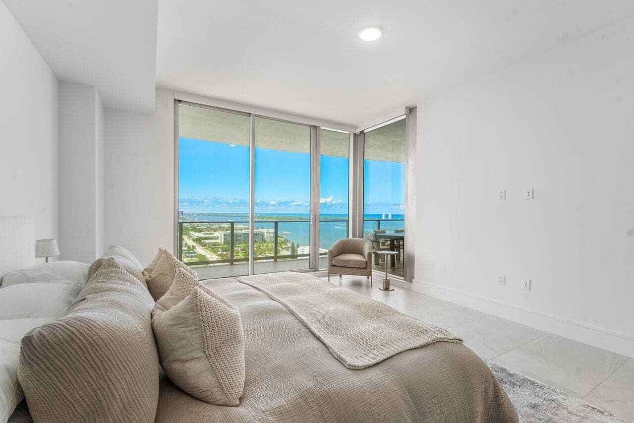 220 Lake Shore Drive 2109 photo 21