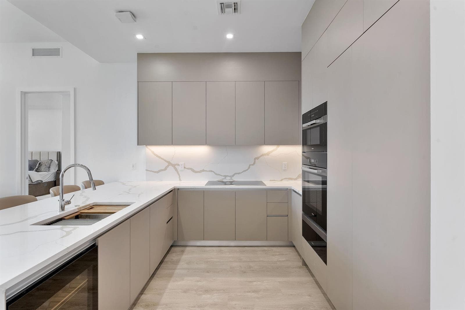 220 Lake Shore Drive Penthouse 2321 photo 6