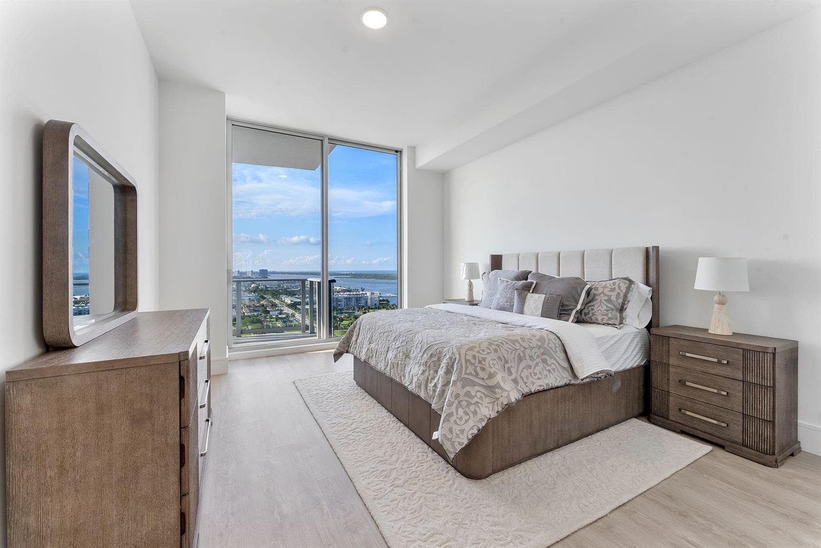 220 Lake Shore Drive Penthouse 2321 photo 12