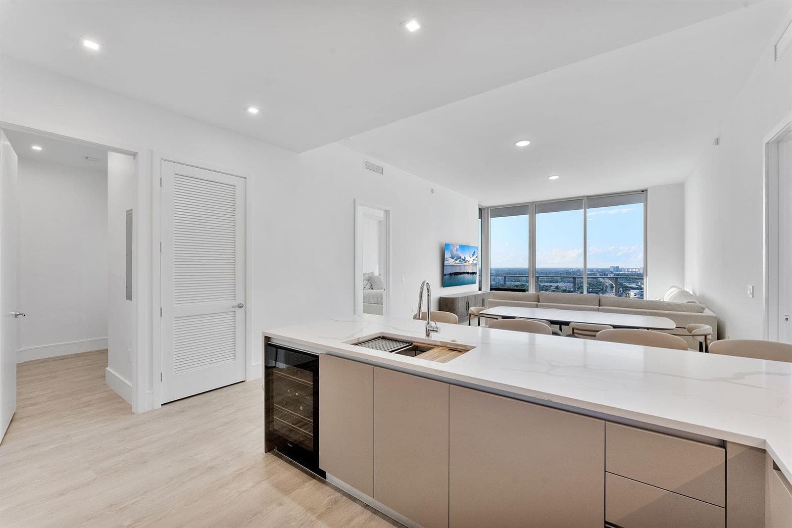 220 Lake Shore Drive Penthouse 2321 photo 8