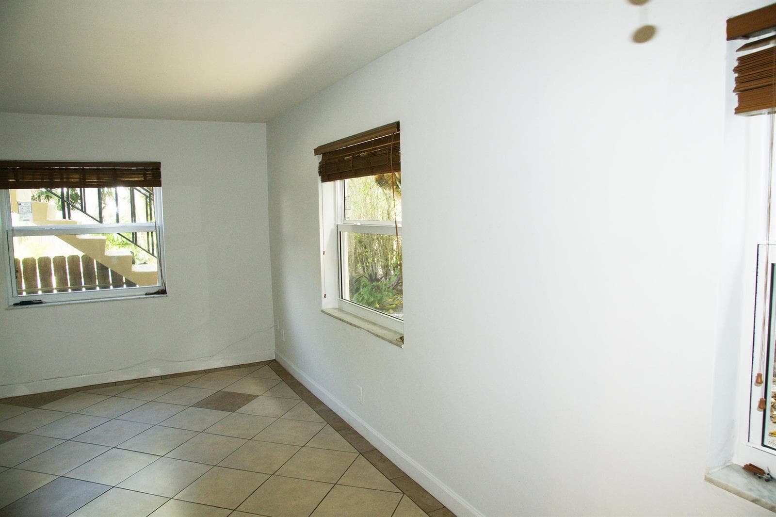 2031 SE 5th Street 6 photo 5