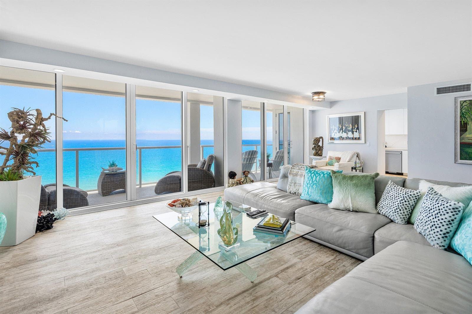 2800 S Ocean Boulevard 17- L photo 1