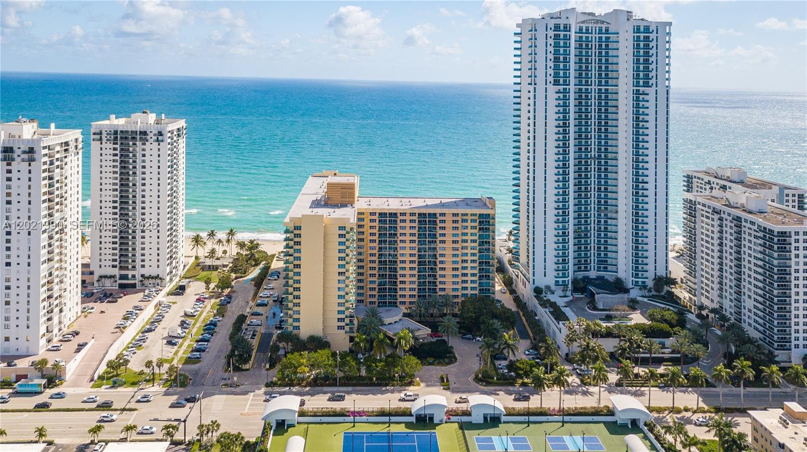 2501 Ocean Dr 1603 photo 2