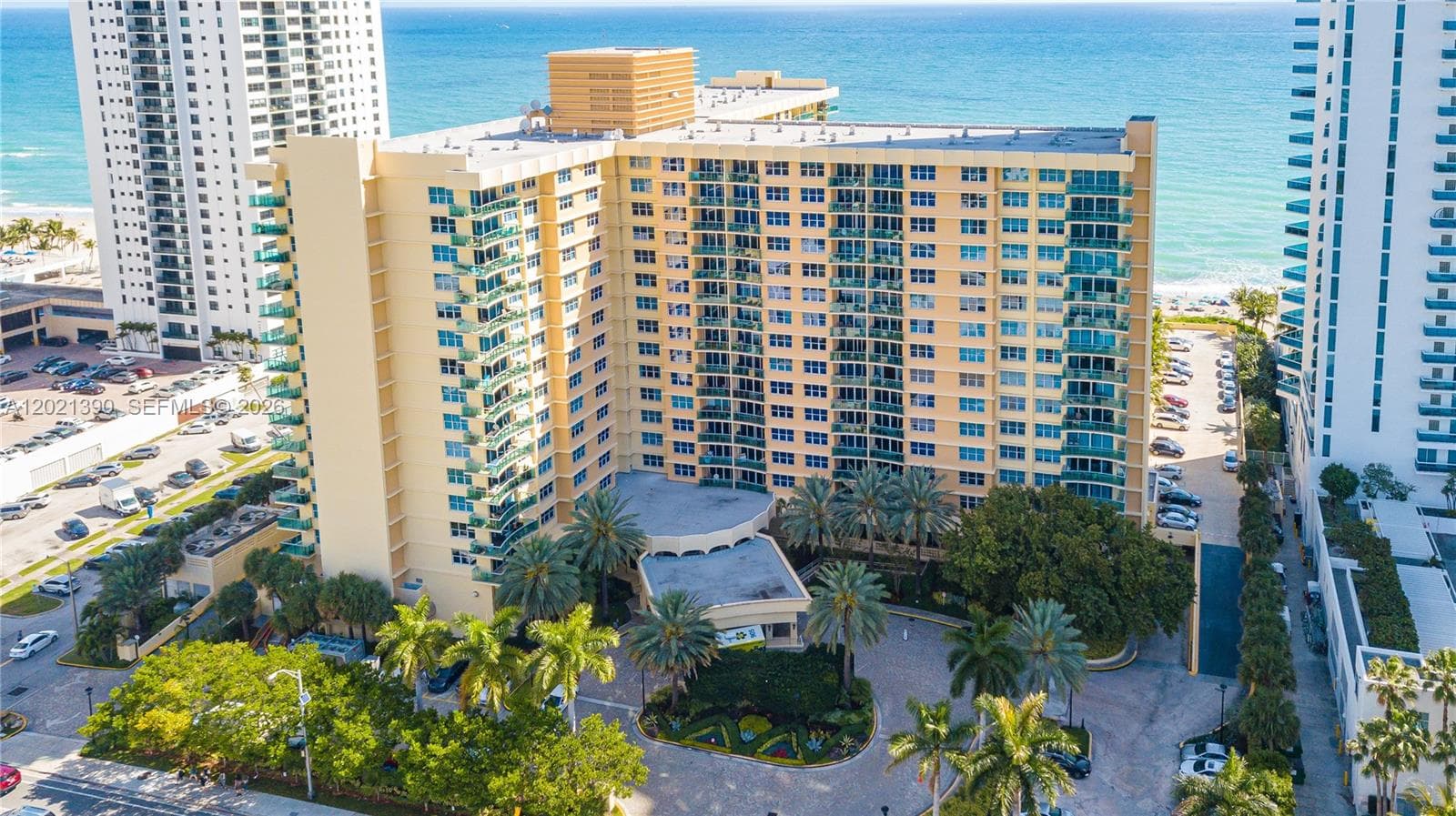 2501 Ocean Dr 1603 photo 3