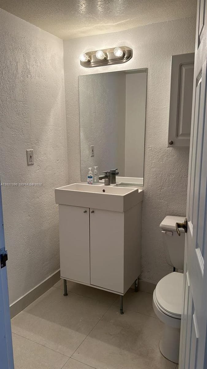 2501 Ocean Dr 1603 photo 8