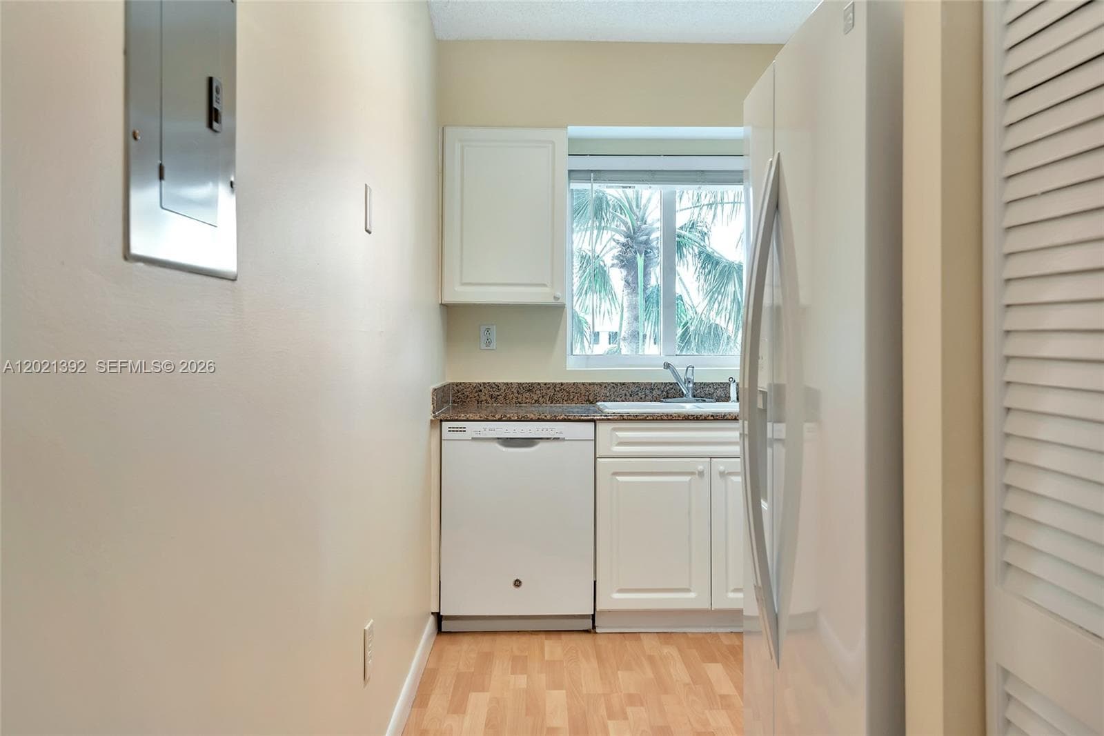 5900 Collins Ave 408 photo 14
