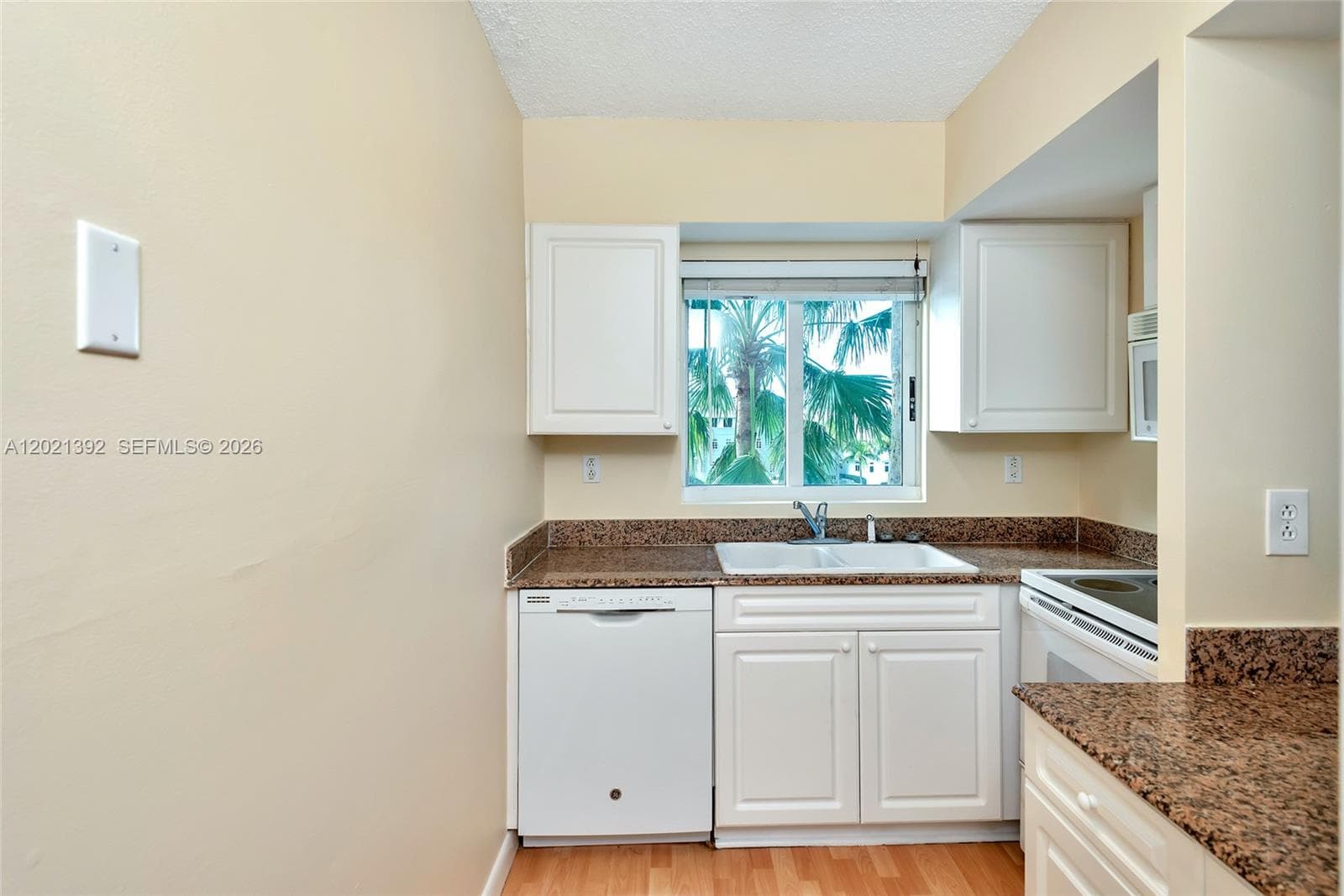 5900 Collins Ave 408 photo 15