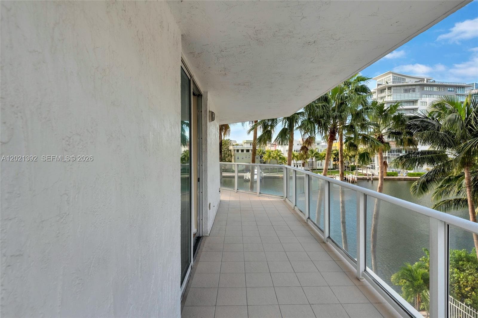5900 Collins Ave 408 photo 4