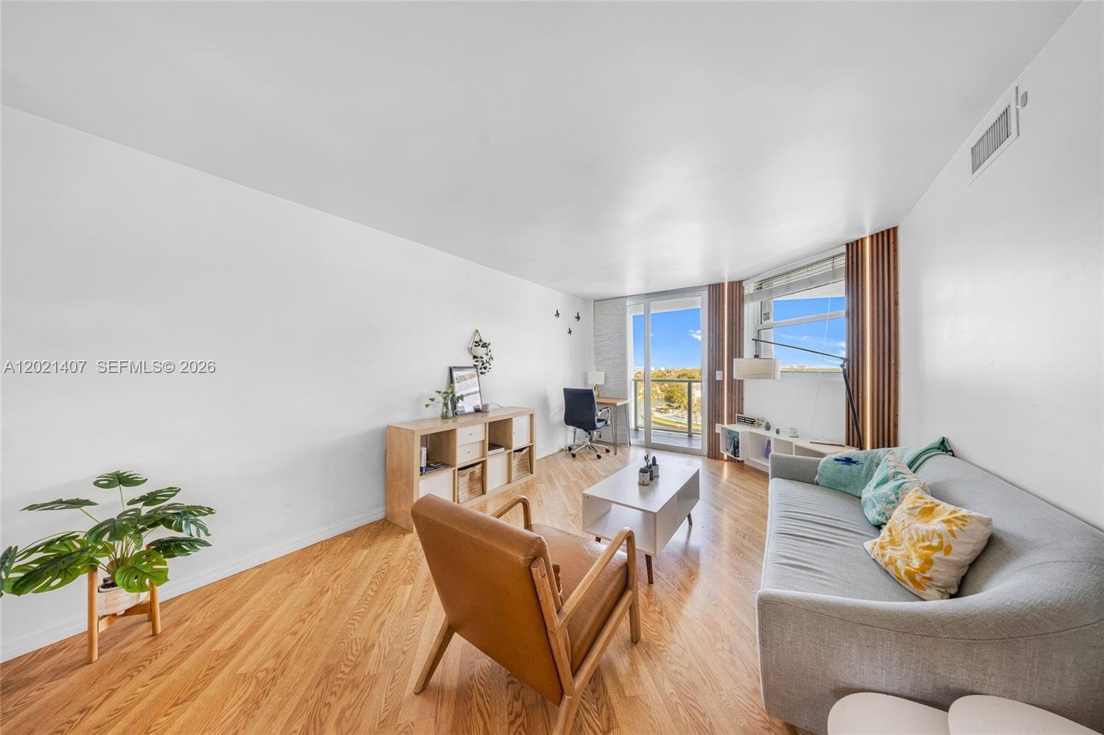 5880 Collins Ave 1007 photo 13