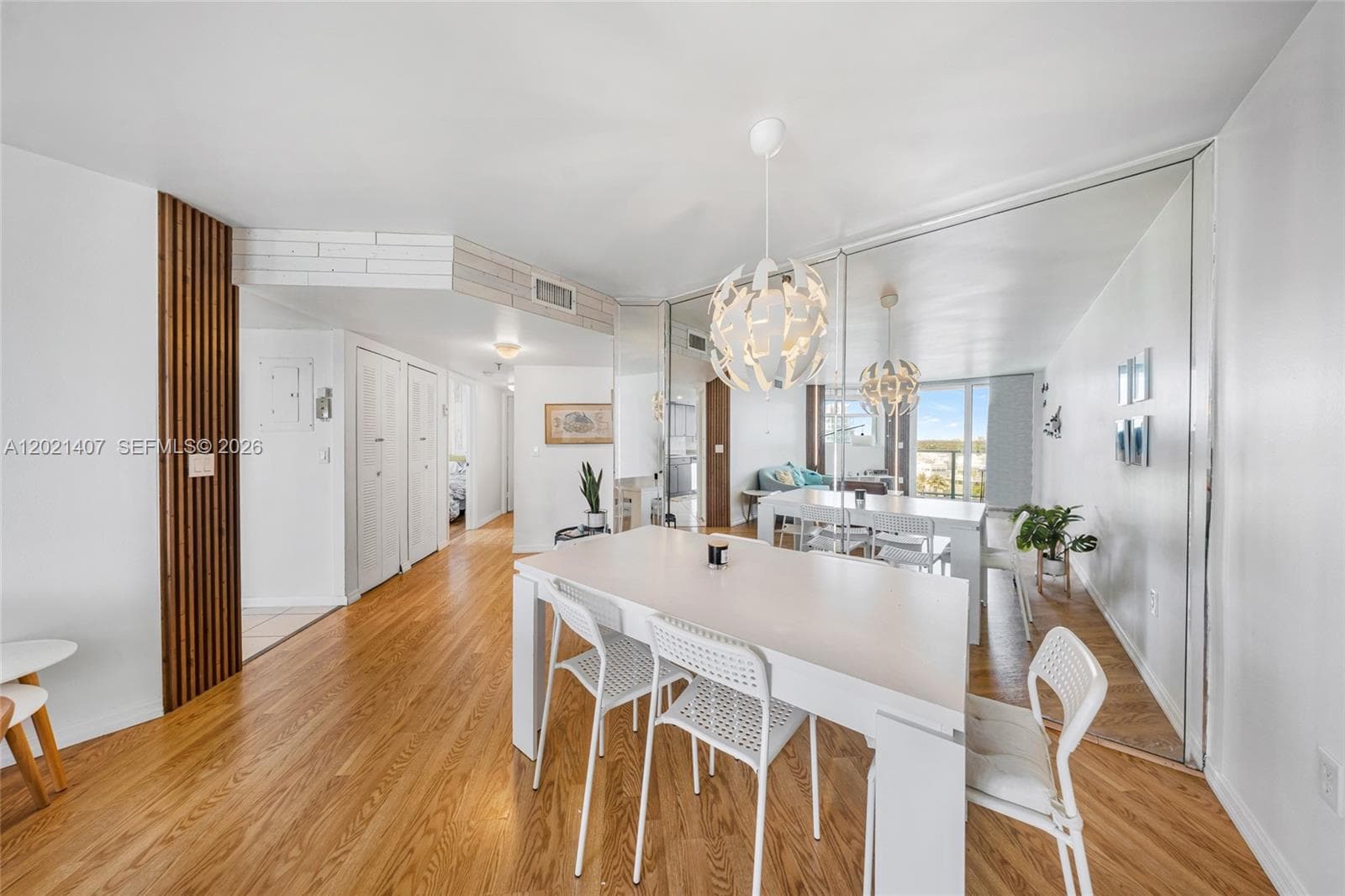 5880 Collins Ave 1007 photo 12