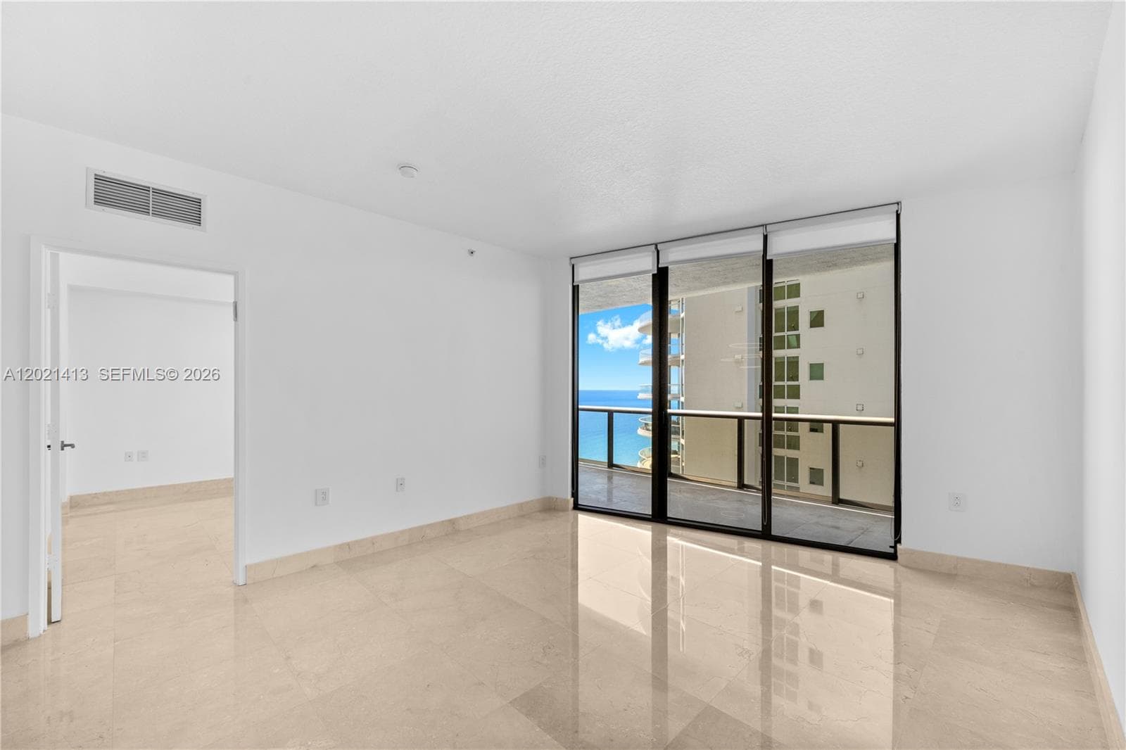 16275 Collins Ave 1703 photo 11