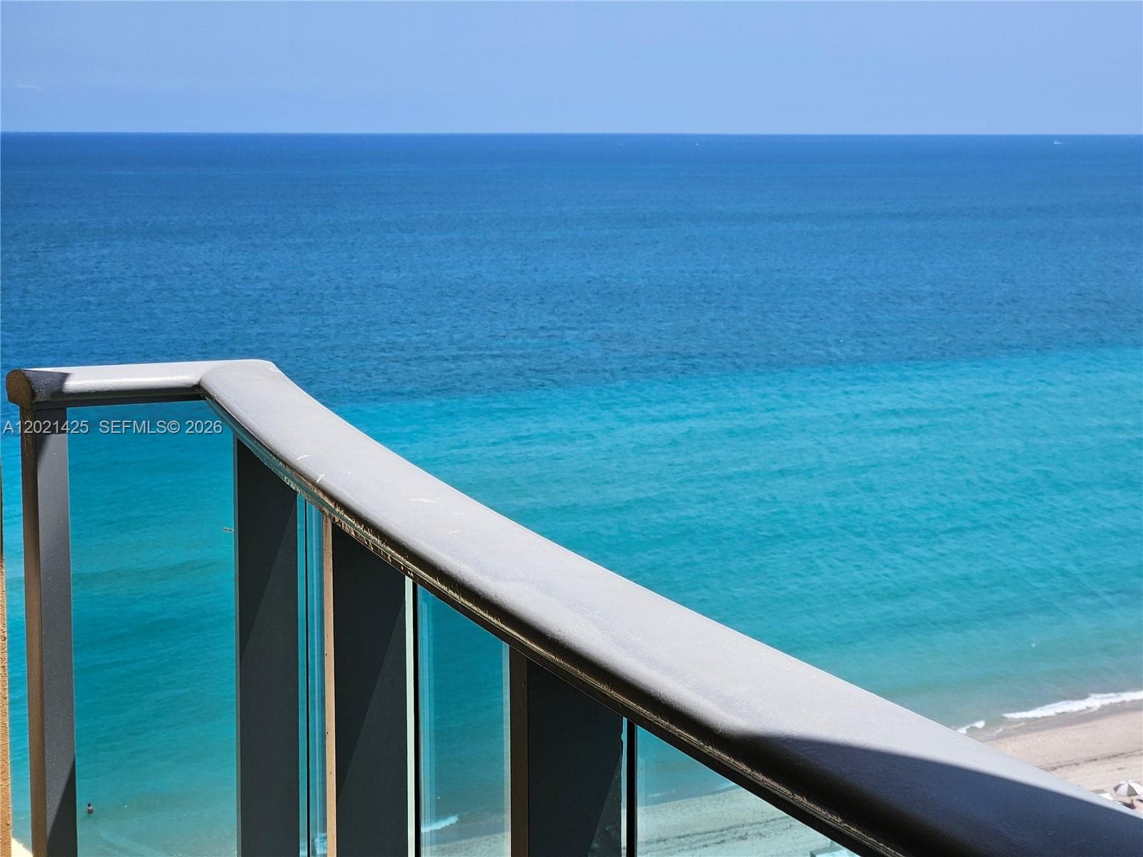 2501 Ocean Dr PH17 photo 3