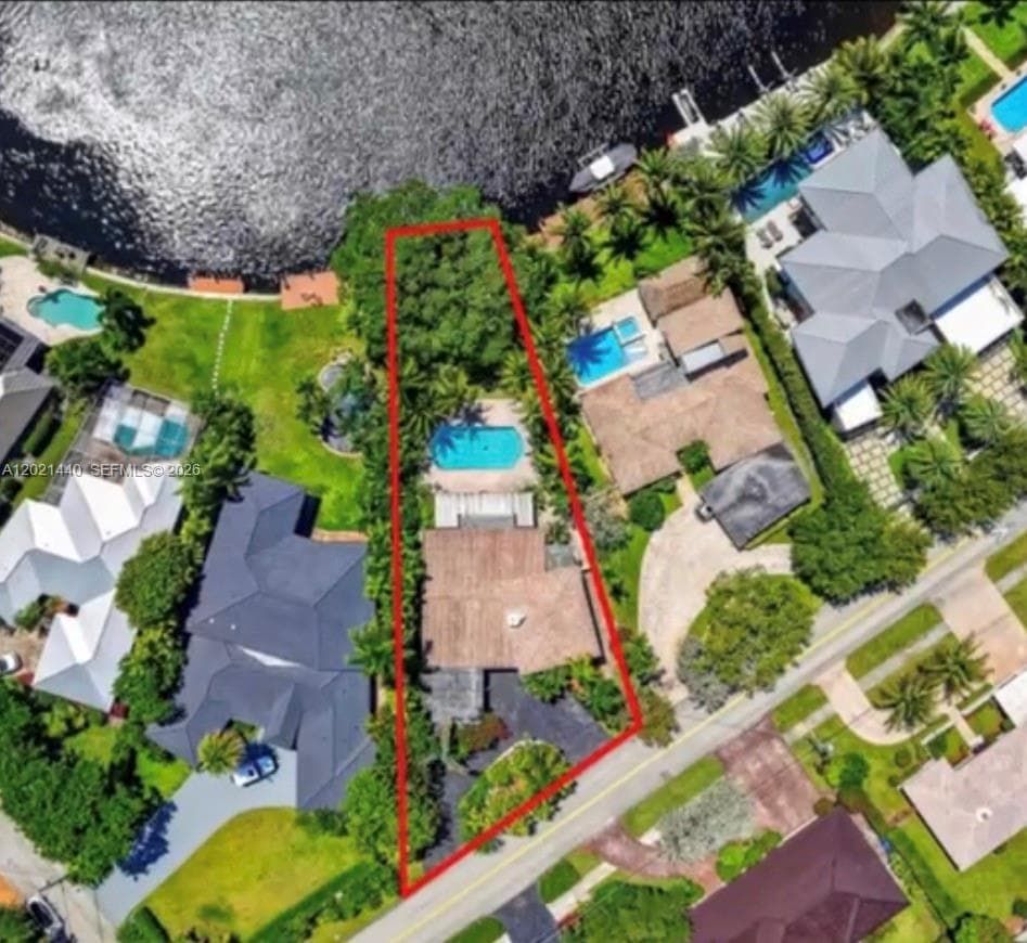 2433 Middle River Dr photo 5