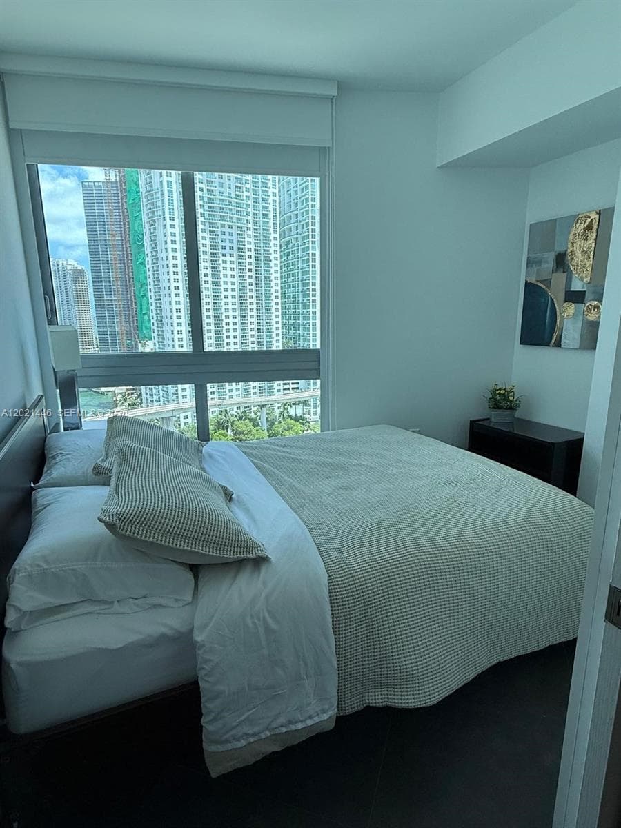 350 Miami Ave 1902 photo 13