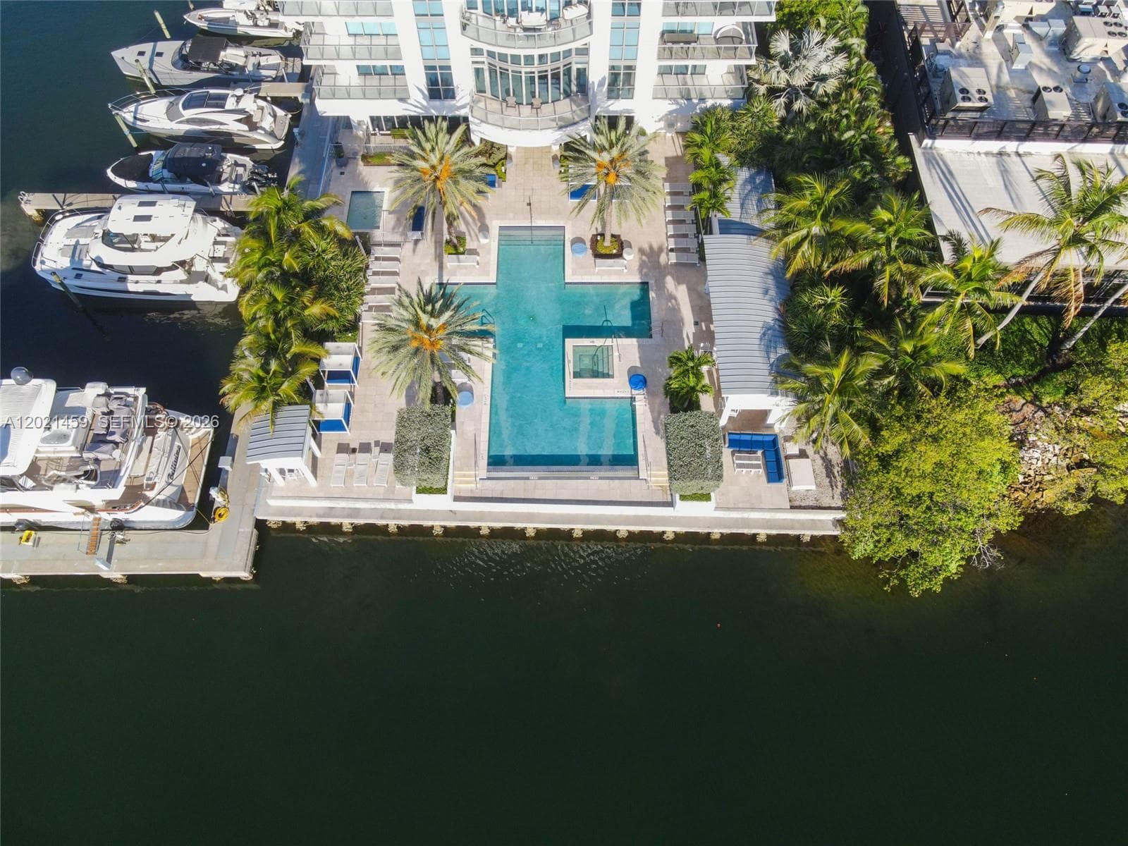 17301 Biscayne Blvd 1008 photo 25