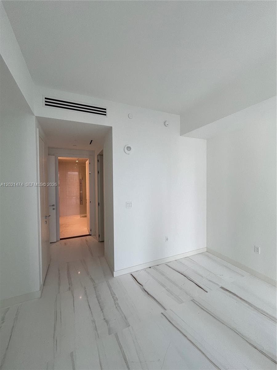 2509W photo 23