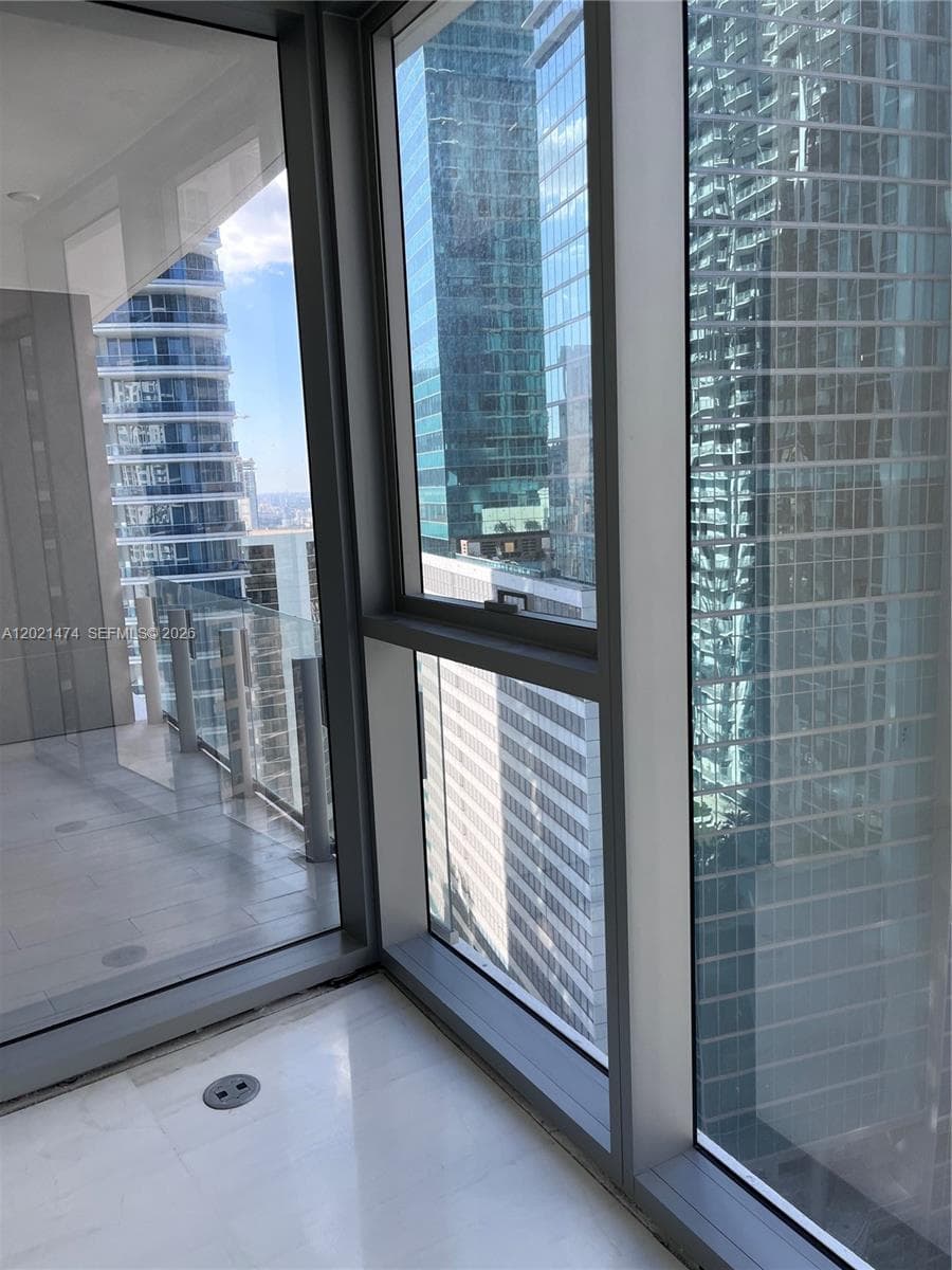 2509W photo 18