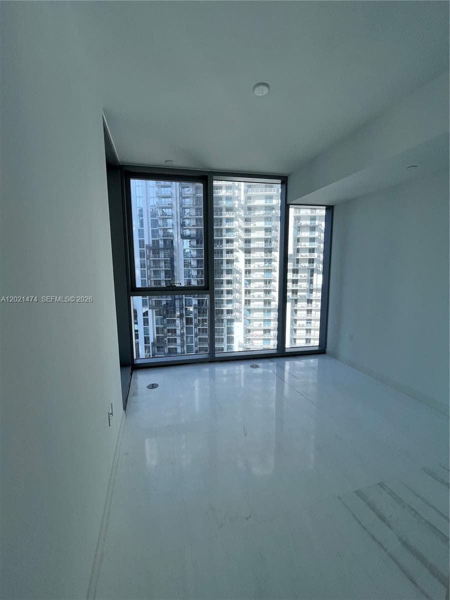 2509W photo 15