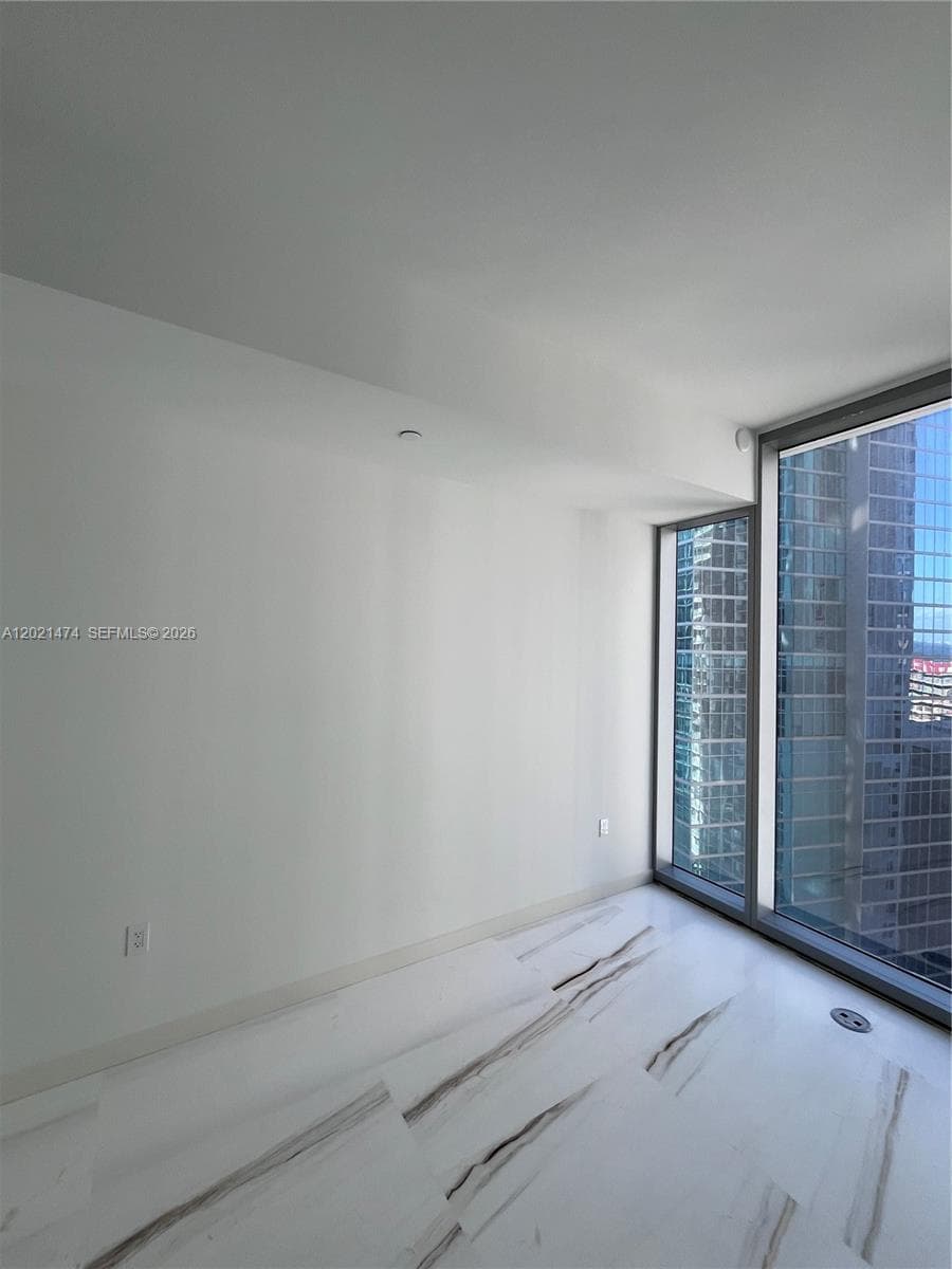 2509W photo 21