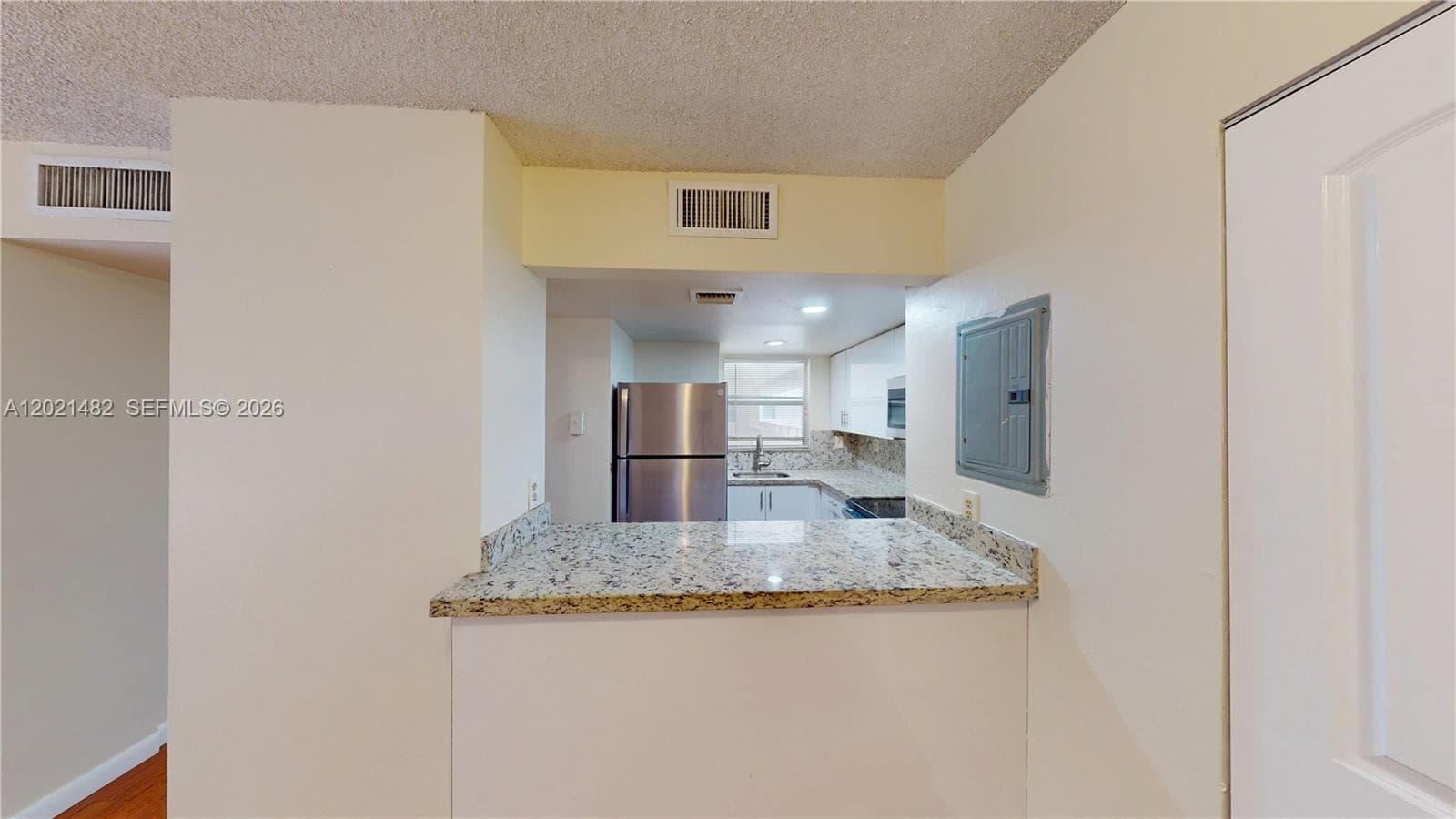 8860 Fontainebleau Blvd 405 photo 5