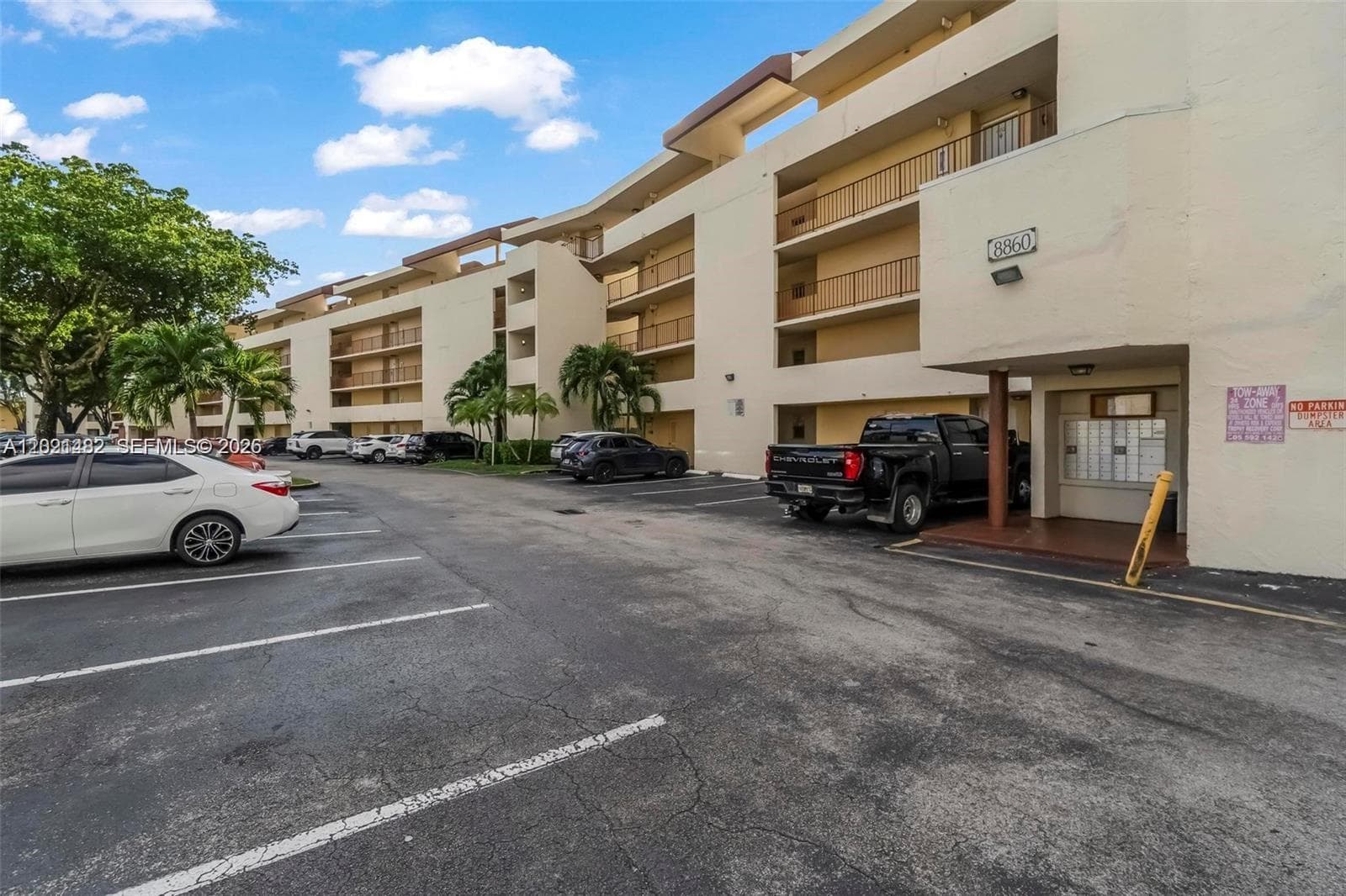 8860 Fontainebleau Blvd 405 photo 20