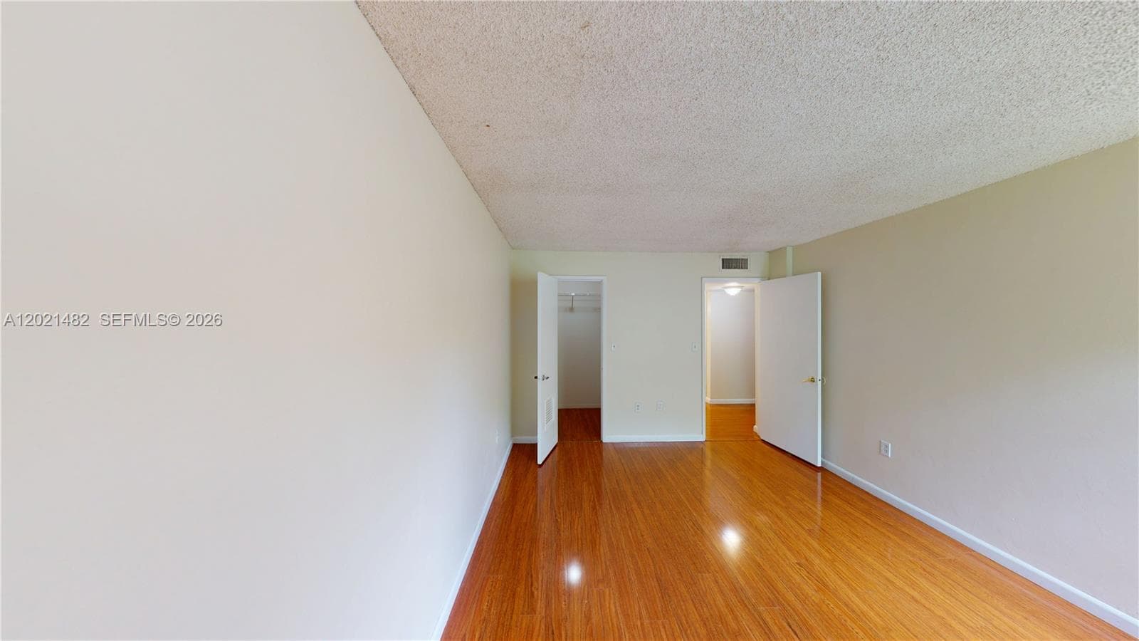 8860 Fontainebleau Blvd 405 photo 15
