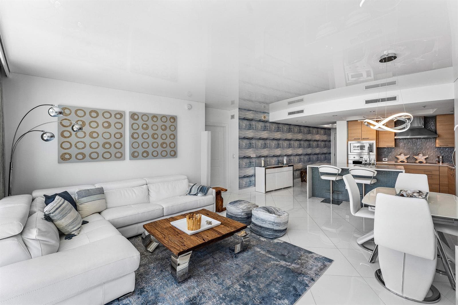 1 N Ocean Boulevard 513 photo 6