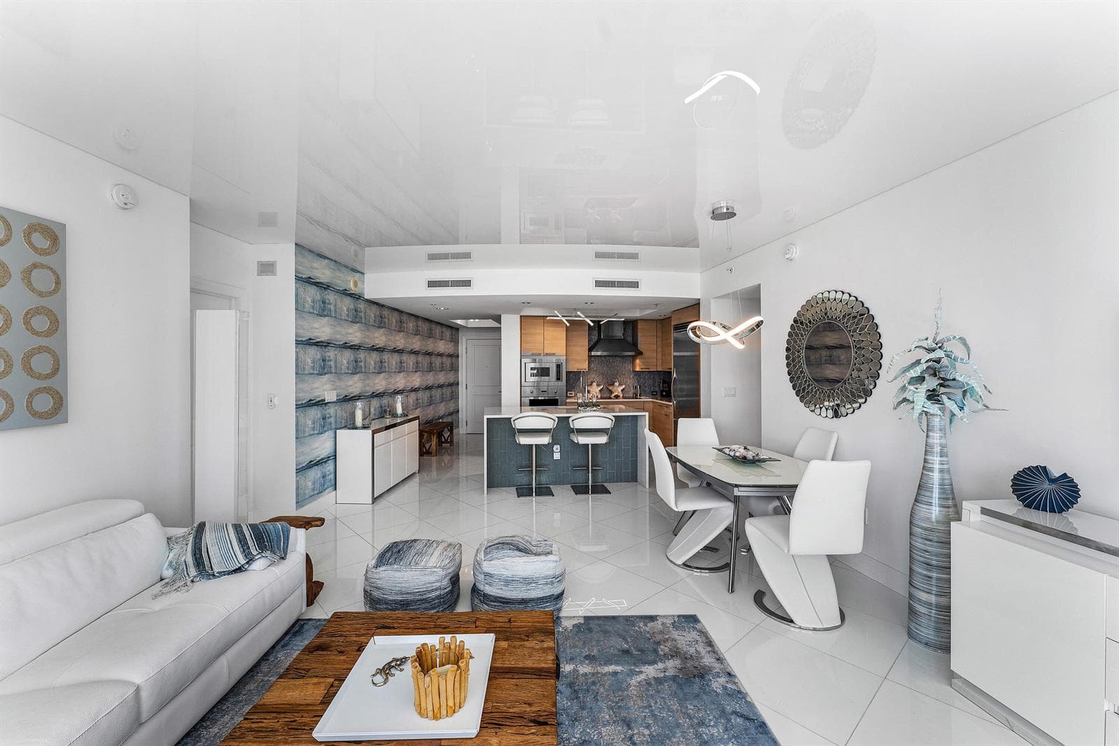 1 N Ocean Boulevard 513 photo 7