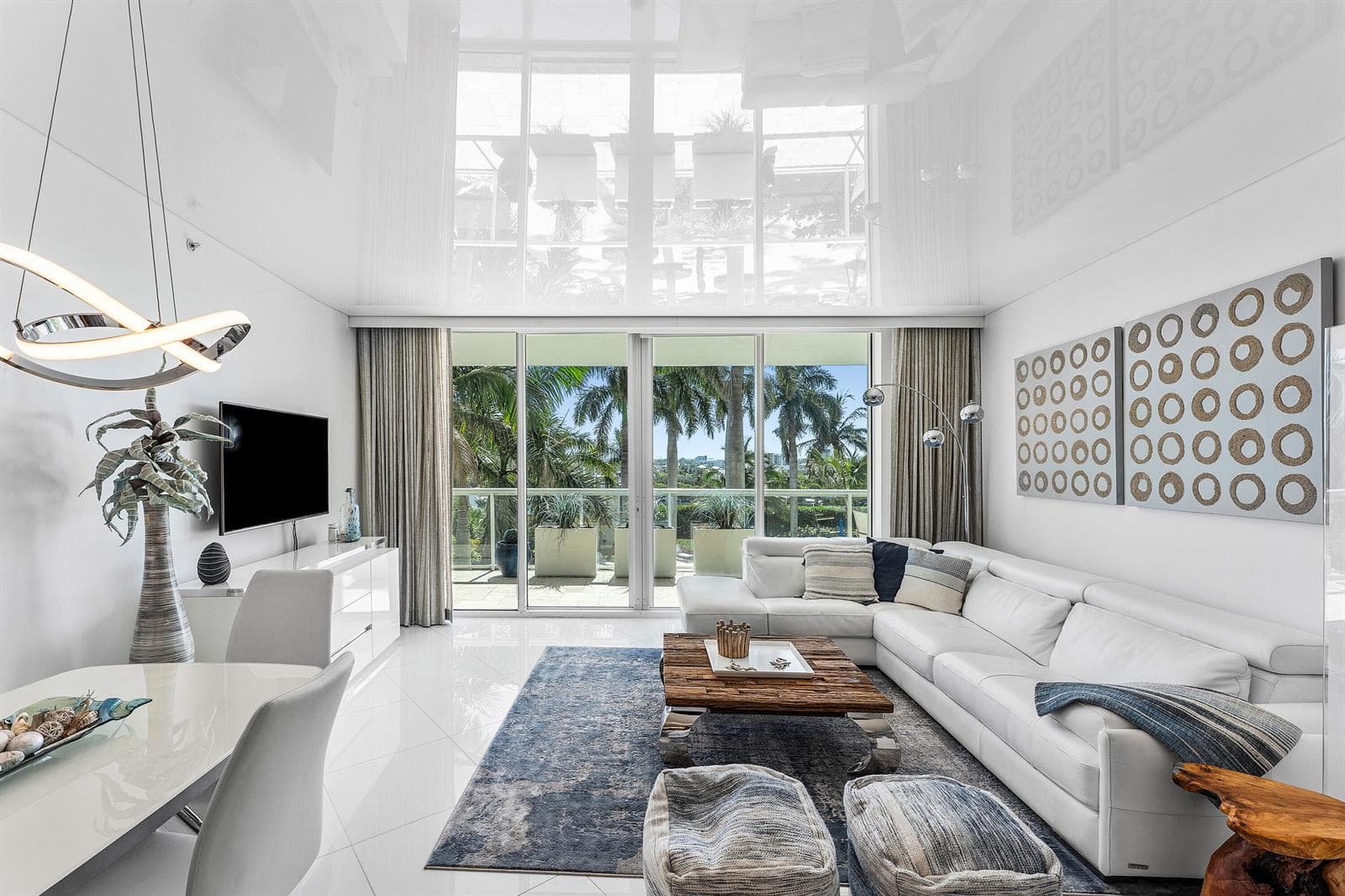1 N Ocean Boulevard 513 photo 3