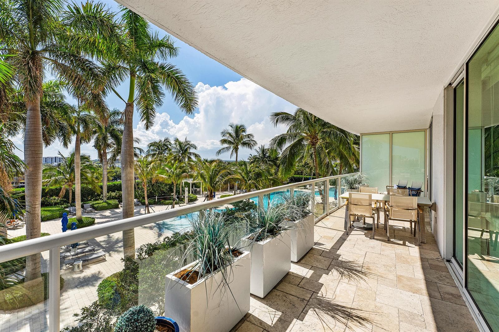 1 N Ocean Boulevard 513 photo 1