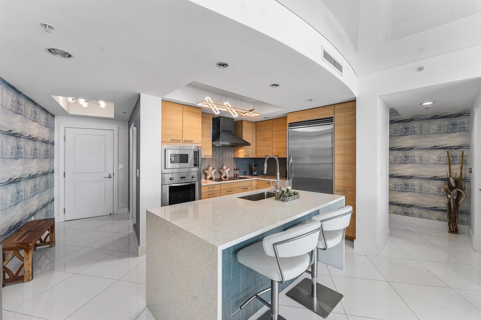 1 N Ocean Boulevard 513 photo 9