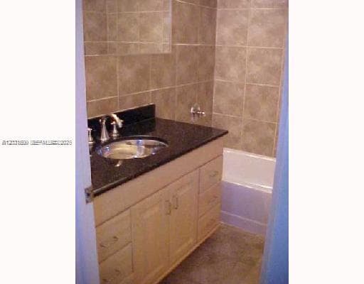 2408 NE 135th St 2408 photo 6