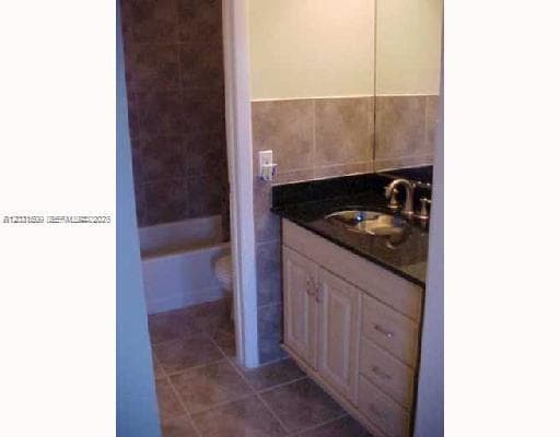 2408 NE 135th St 2408 photo 7