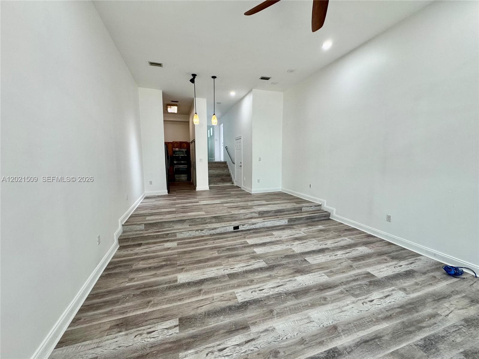 2408 NE 135th St 2408 photo 9