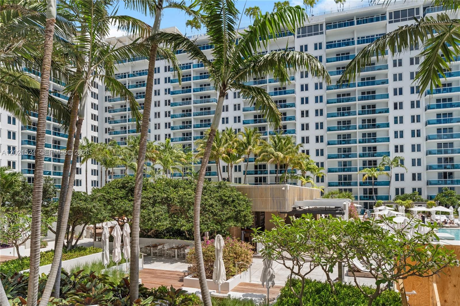2301 Collins Ave 415 photo 10