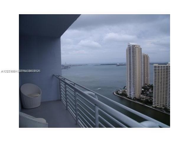 325 S Biscayne Blvd 2115 photo 2