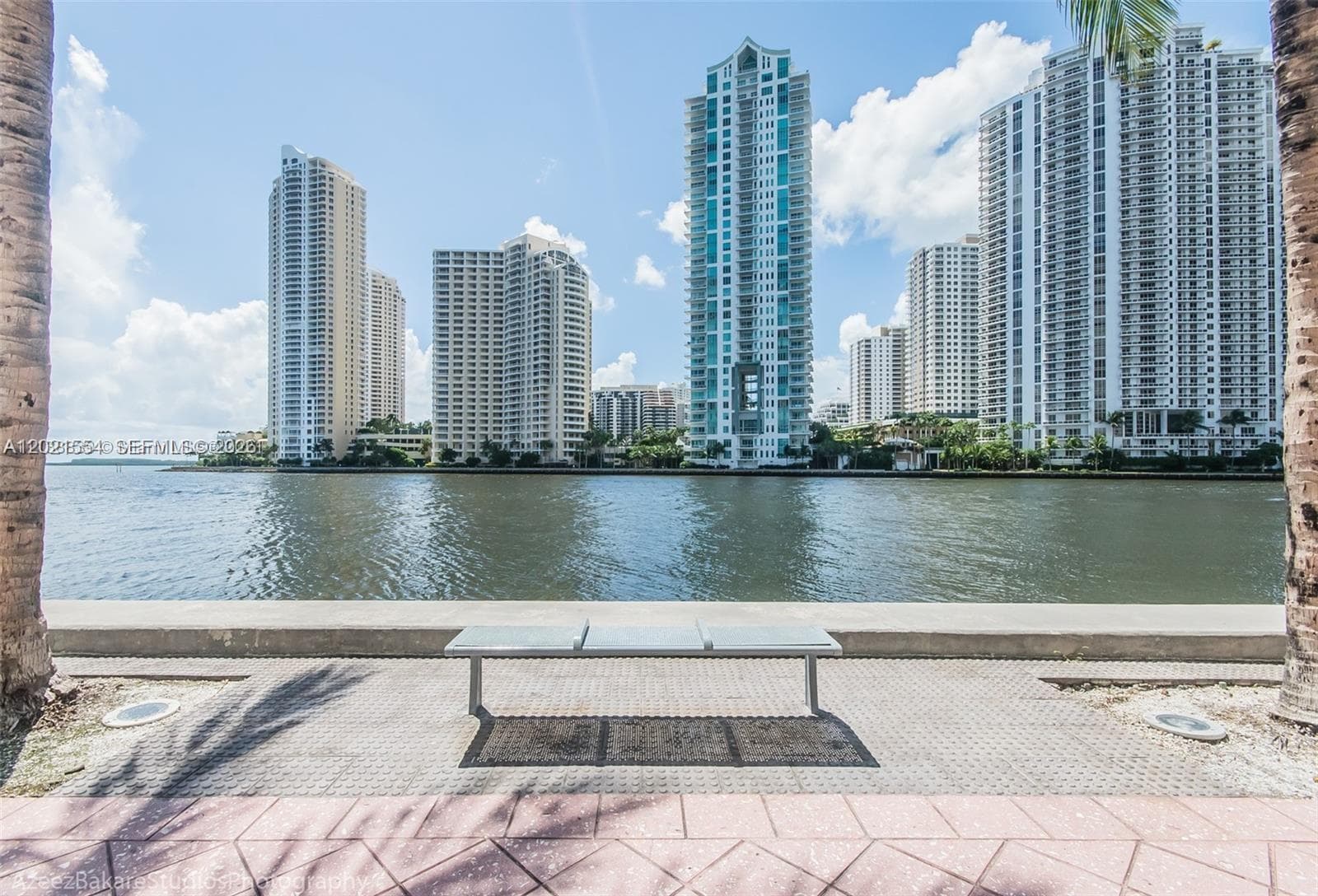 325 S Biscayne Blvd 2115 photo 14