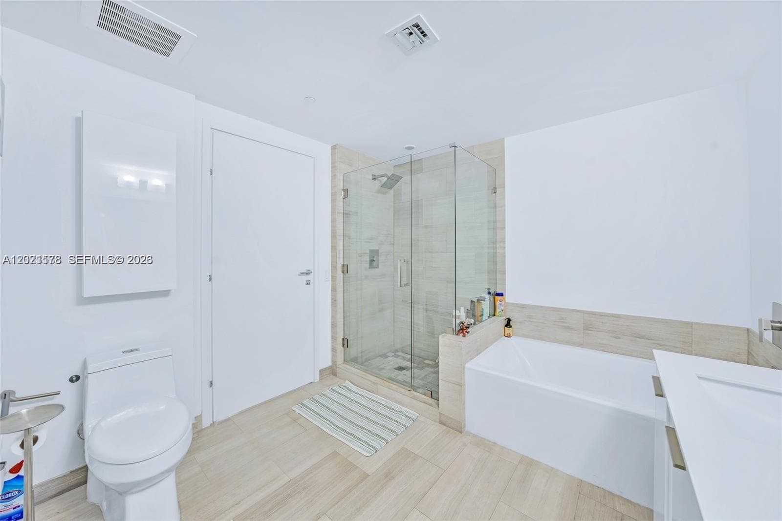 1300 Brickell Bay Dr 2104 photo 12