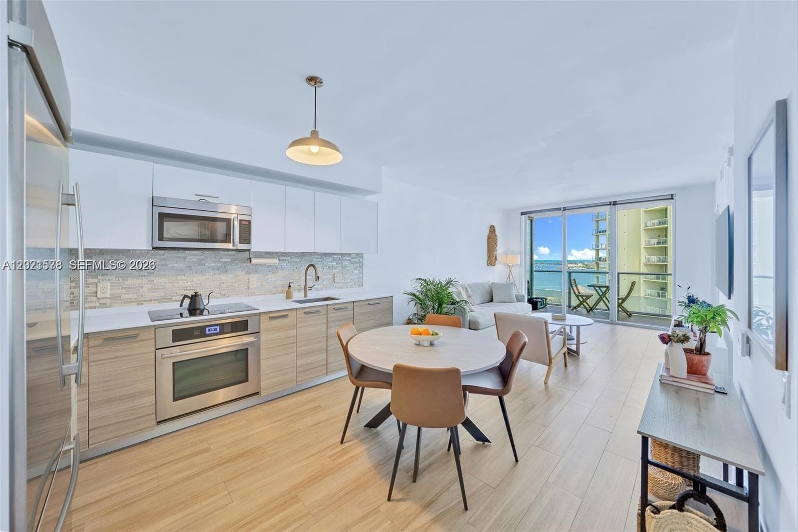 1300 Brickell Bay Dr 2104 photo 3