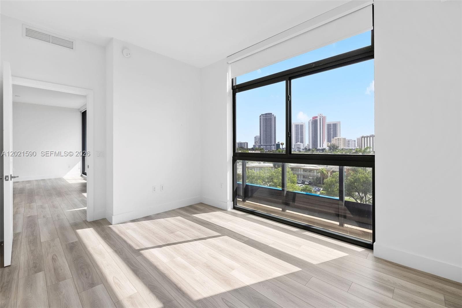 101 Diplomat Pkwy 410 photo 23