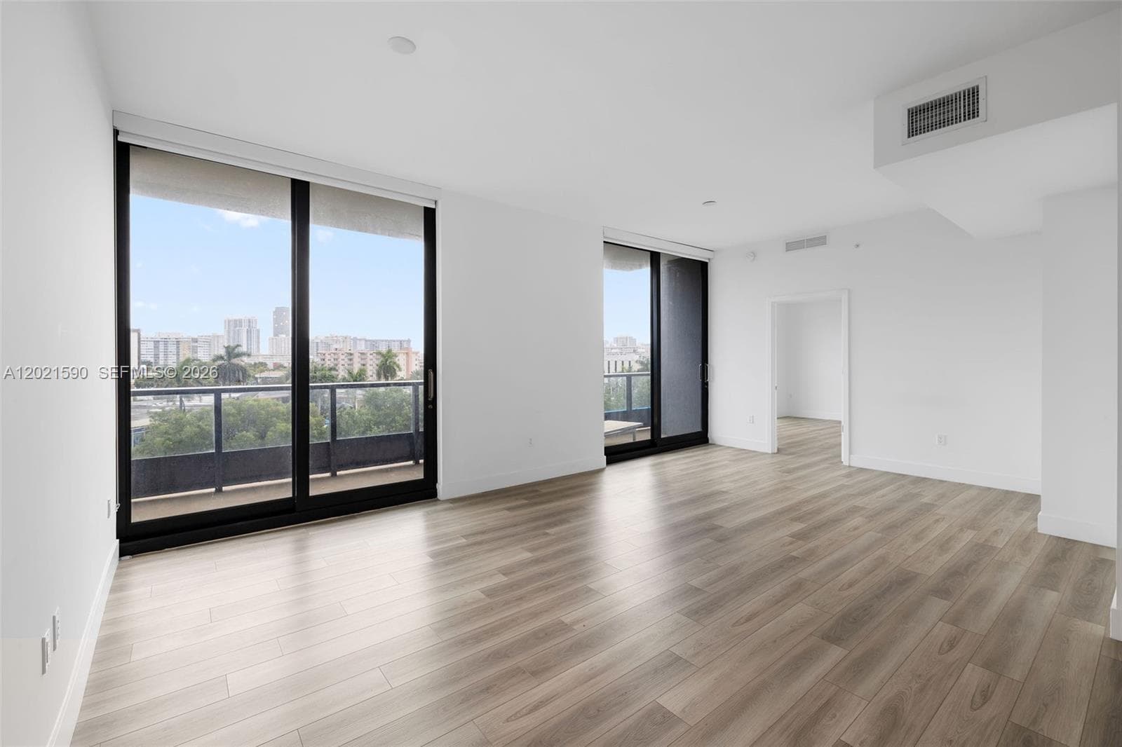 101 Diplomat Pkwy 410 photo 6