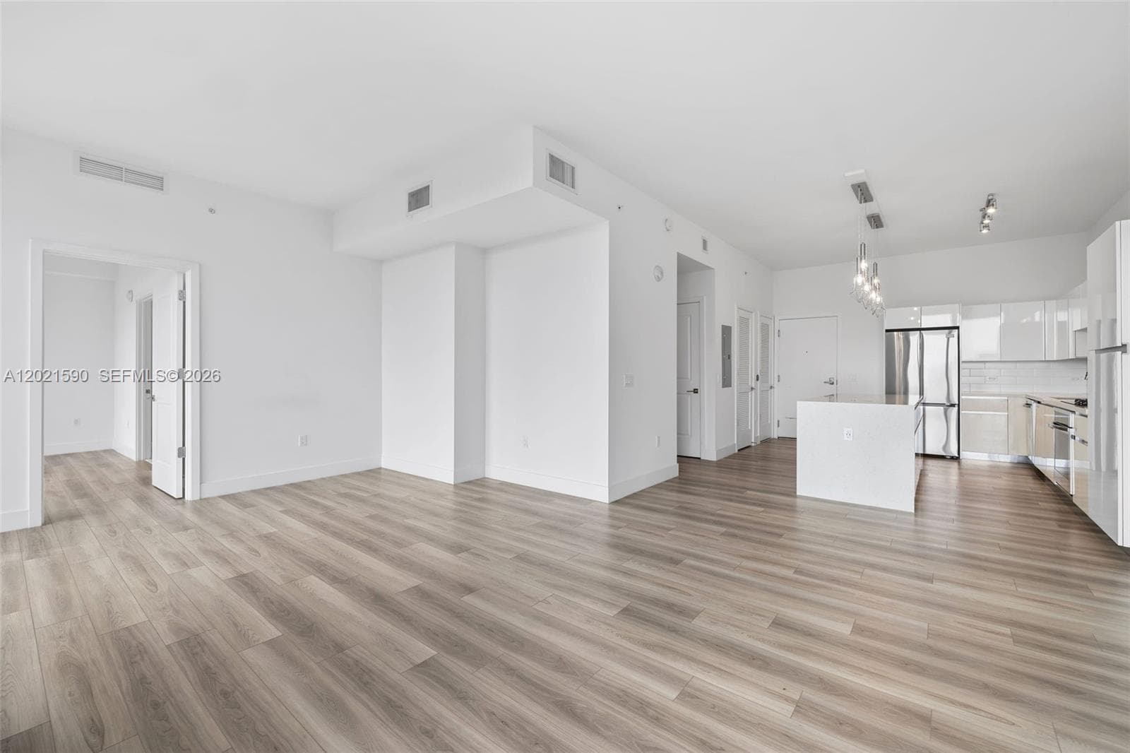 101 Diplomat Pkwy 410 photo 16