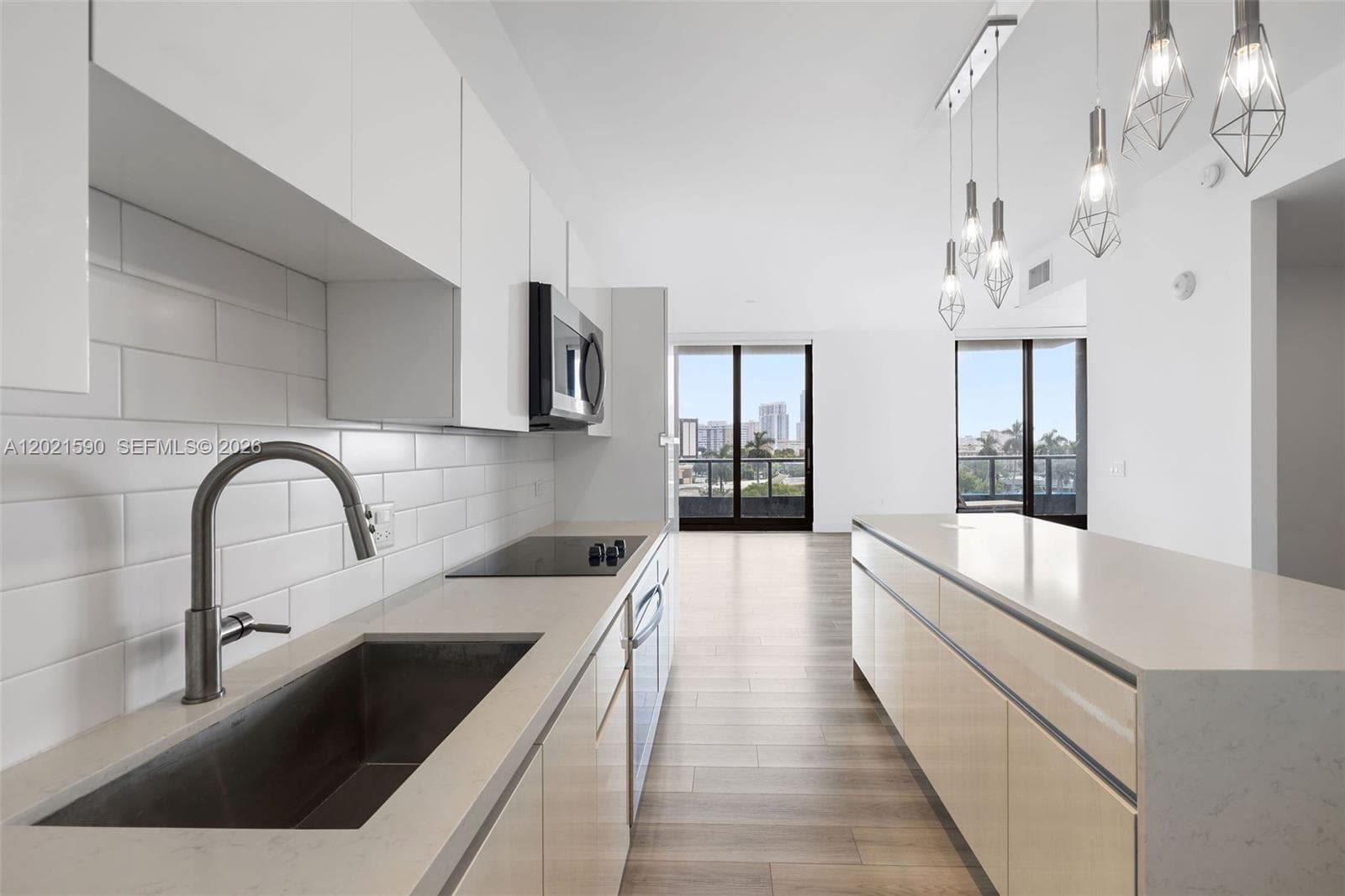 101 Diplomat Pkwy 410 photo 4