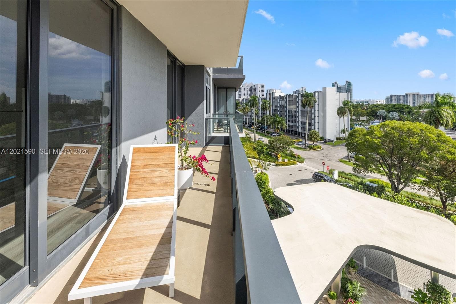 101 Diplomat Pkwy 410 photo 21