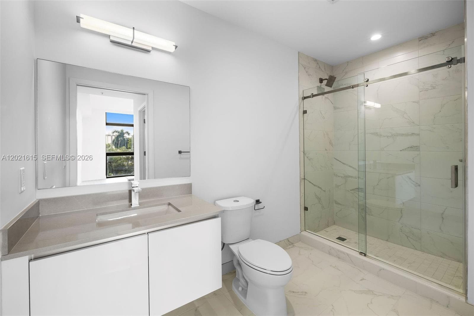 101 Diplomat Pkwy 308 photo 23