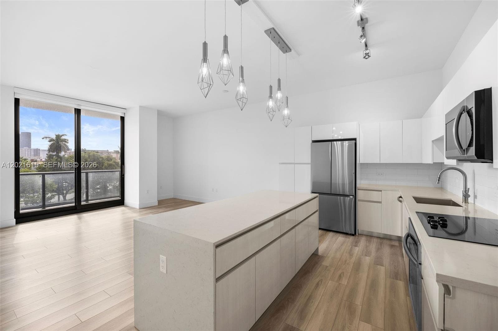 101 Diplomat Pkwy 308 photo 10