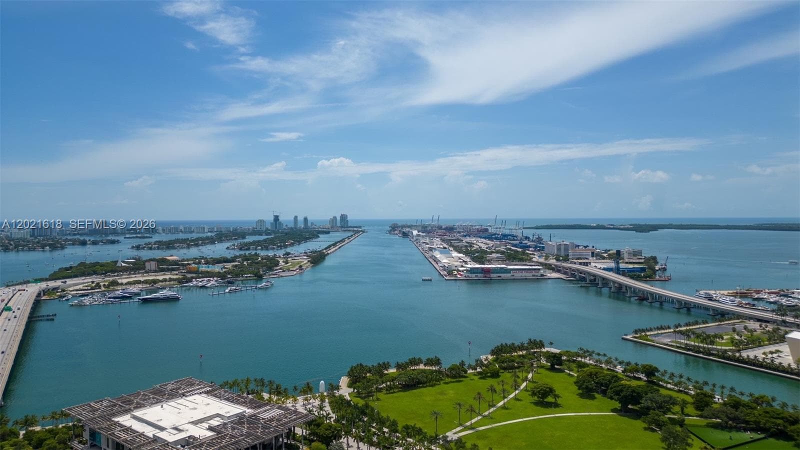1100 Biscayne Blvd 2706 photo 2