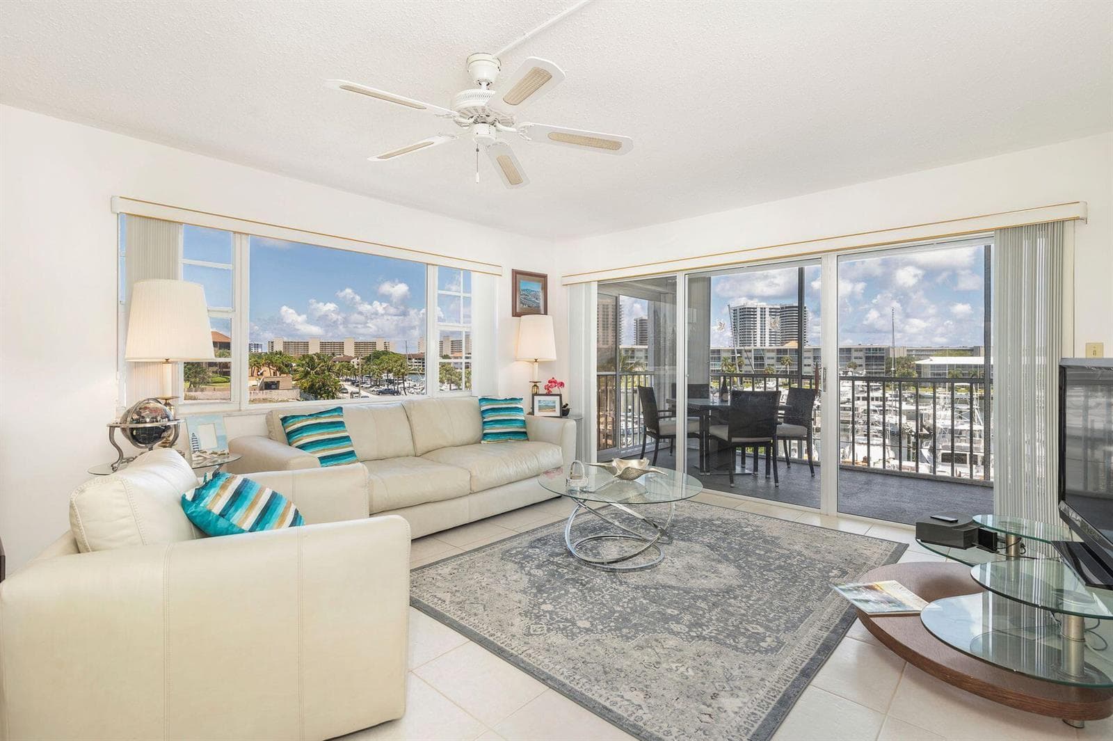 907 Marina Drive 310 photo 2